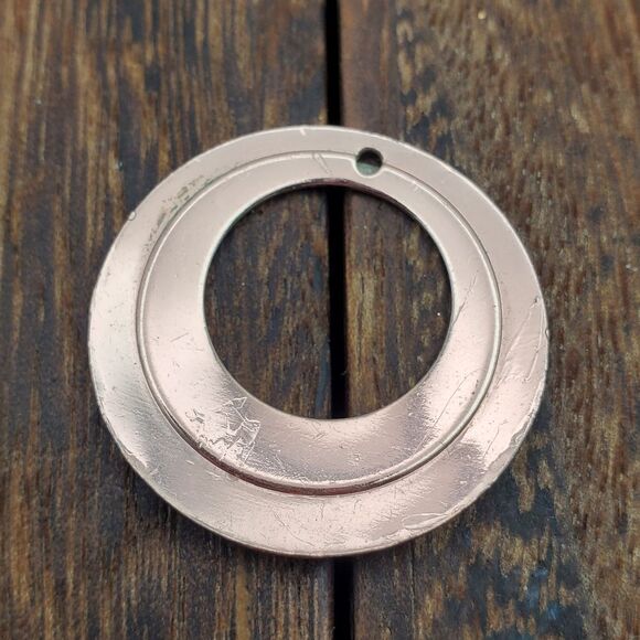 Rose gold tone sparkle necklace wreath pendant - Picture 2 of 2